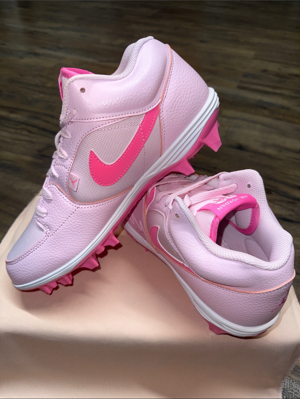 Jordan Stadium 90 Low TD "Pink Foam/Pink Glow” Men's Football Cleat